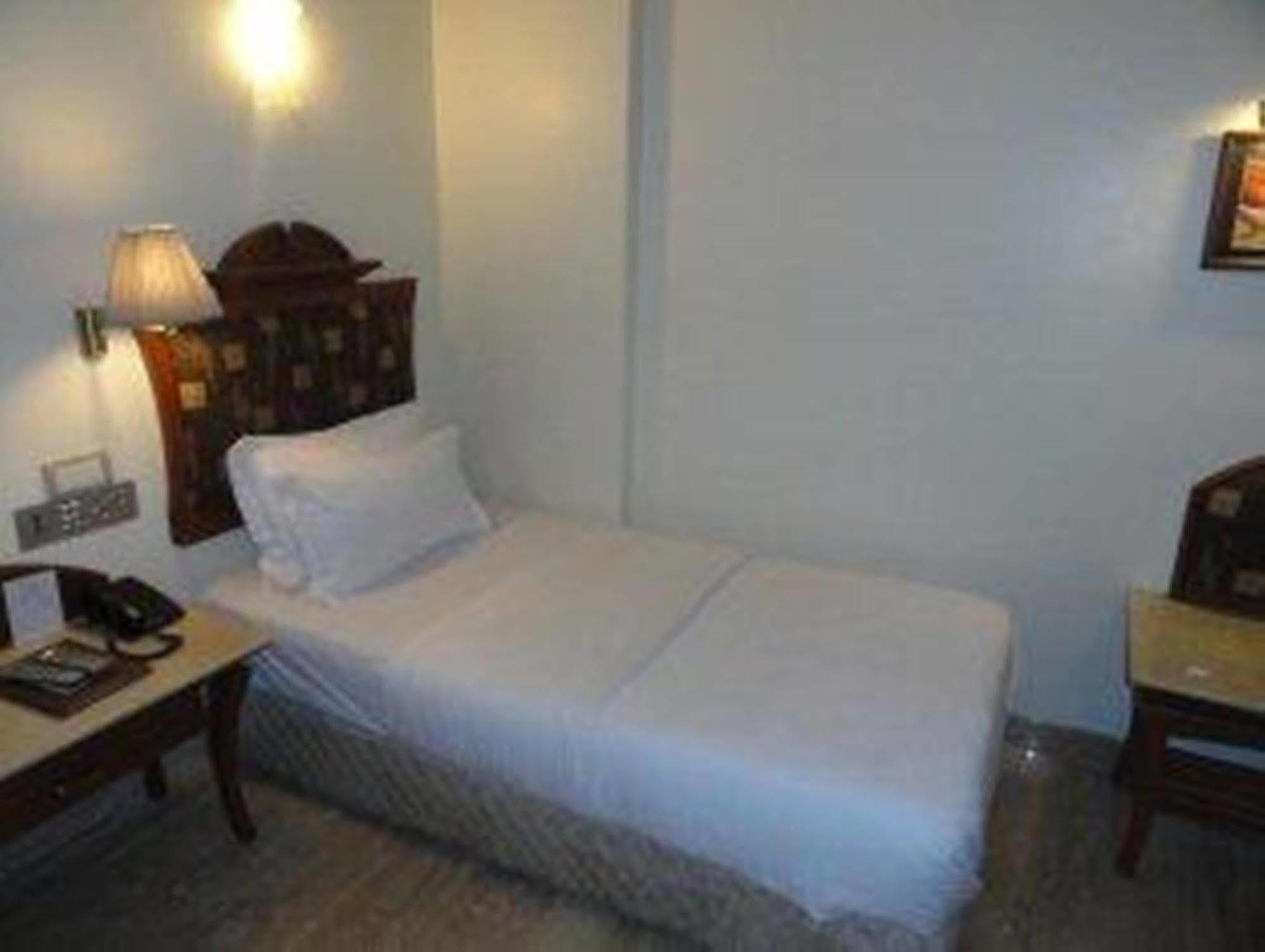 Hotel Airport International Bombay Eksteriør billede